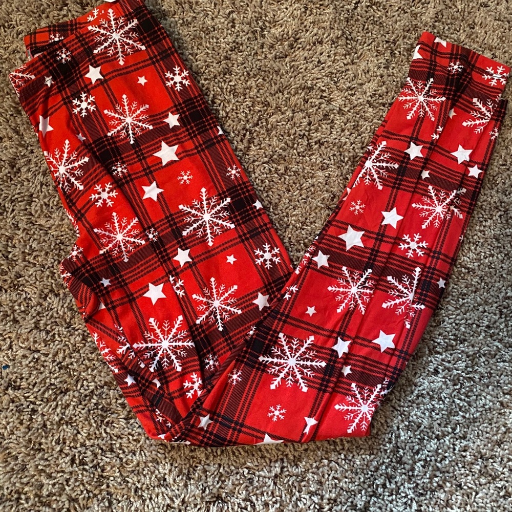 Holiday style soft leggings